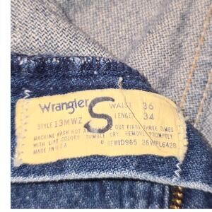 VTG Wrangler 13MWZ Jeans Mens 36x34 Denim Cowboy Western Made in USA Scovill Zip